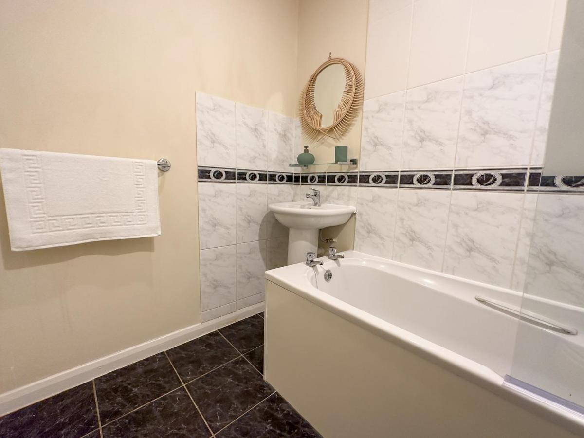 ברייטון Spacious Apartment - Double And Sofa Bed - Wonderful Pavilion Views מראה חיצוני תמונה
