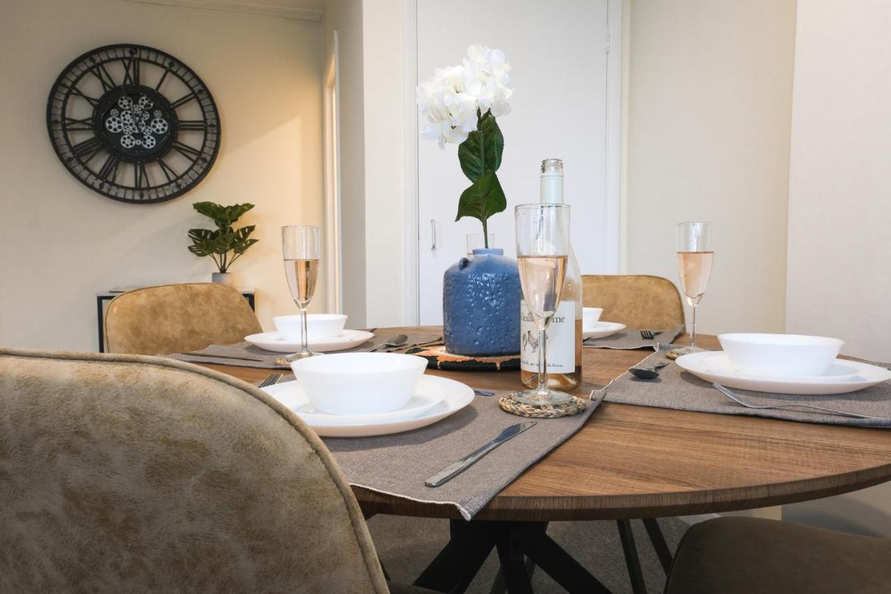 ברייטון Spacious Apartment - Double And Sofa Bed - Wonderful Pavilion Views מראה חיצוני תמונה